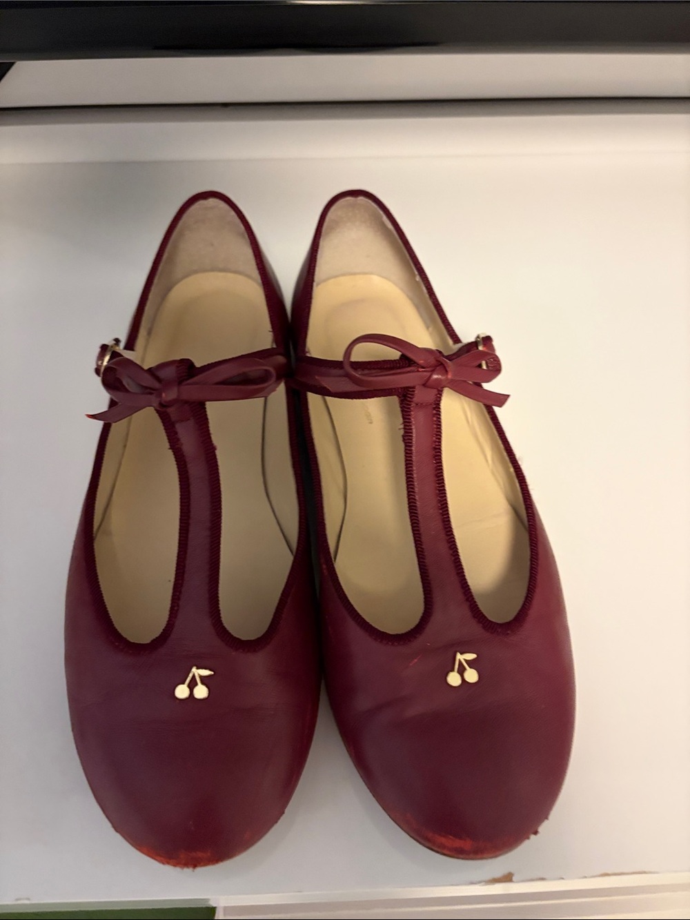 Kids Bonpoint Wine Red T-Strap Ballet Flats with Bow and Gold Cherry Size 34